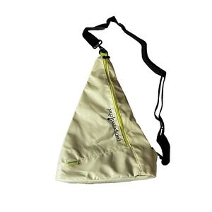 Pampered Chef Sling Bag Purse Crossbody Zippered Consultant Beige Black Travel